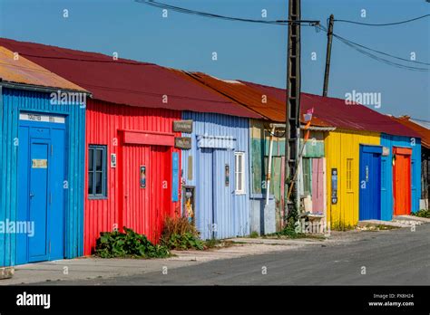 The Oyster Huts Of Saint Trojan Les Bains Some Are Artists Galleries