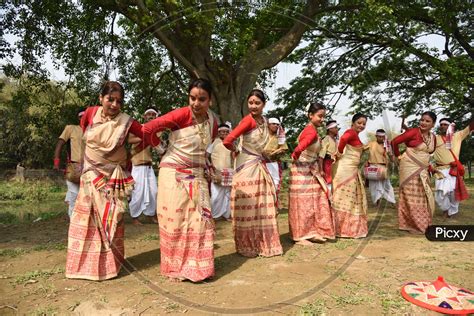 Bihu Dance Wallpapers