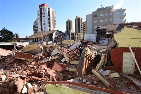 Derrumbe En Villa Gesell Detuvieron A Cuatro Obreros Que Trabajaban En