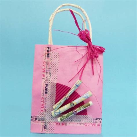 geldgeschenke selber basteln eine schoene geschenktasche fertigen