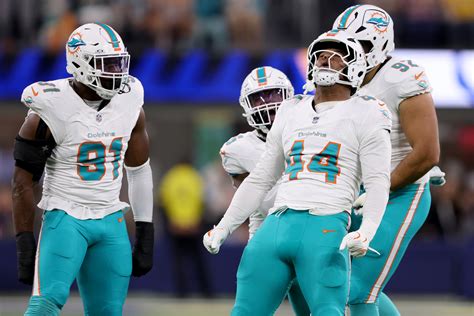 How To Watch Raiders Vs Dolphins Live Stream Nfl Tv Channel Newsweek