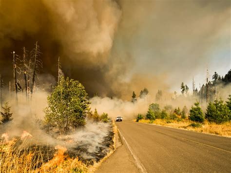 Les fumées des méga feux de forêt du Canada arrivent en France sont