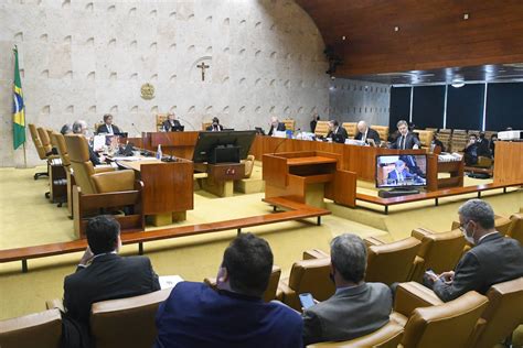 Por 5 votos a 4 contra emenda de relator julgamento no STF é