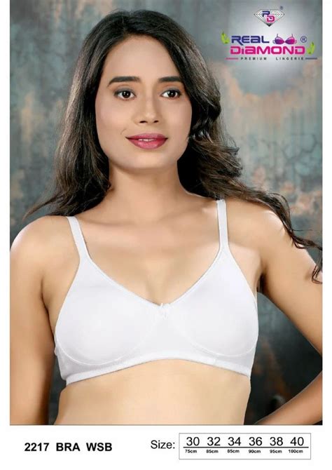 Non Padded White Lycra Spandex Mold B Cup Bra Plain At Rs 208 Piece In