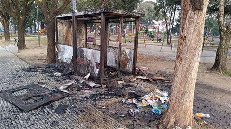 Incendiaron El Ecopunto De La Plaza Villa Armon A Info Quilmes