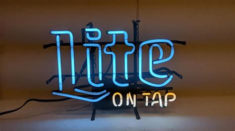 Sold Price Lite On Tap Neon Sign November 4 0120 6 00 PM EST