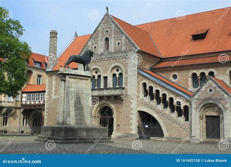 Castle Square in Braunschweig Stock Photo - Image of travel, medieval: 161602158