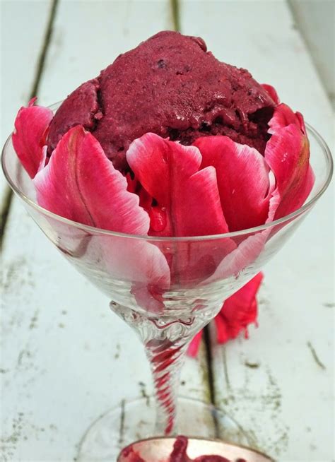 Tulip Ice Cream Bowls