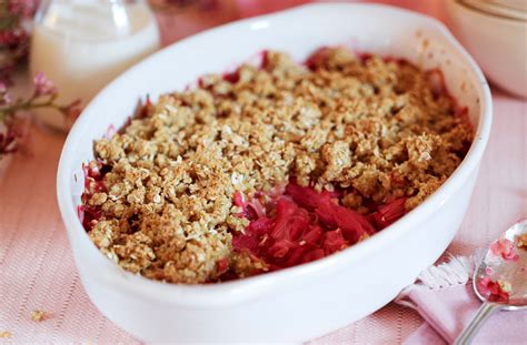 Crumble Topping Baking Recipes Goodtoknow