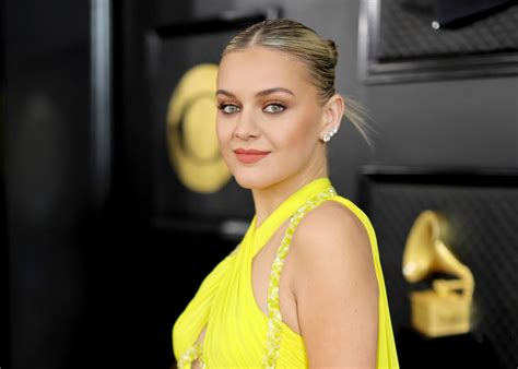 Kelsea Ballerini Wore This 7 Foundation To The Grammys