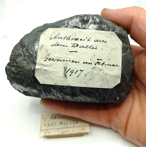 Anthrazit Anthracite Charbon Wallis Valais Suisse