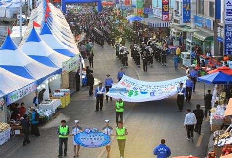 기장의 대표적 축제인 ‘제9회 기장미역·다시마축제 가 오는 4월 6일부터 8일까지 기장군 일광면 이동항 일원에서 개최 된다