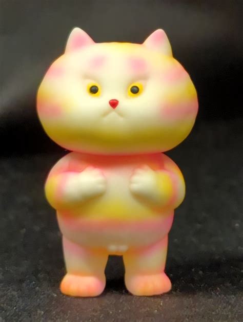 Medicomtoy Vag Series Futekoneko Pink Yellow Mandarake