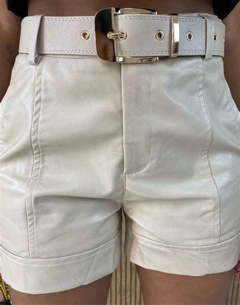 Short Feminino Couro Eco Com Cinto Fernanda Ramos Store