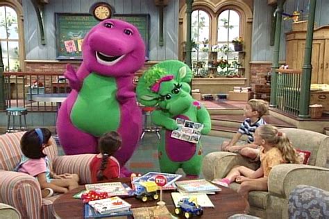 Amazon.com: Barney: Book Fair (DVD + Book Collection) : West, Bob, Deck ...