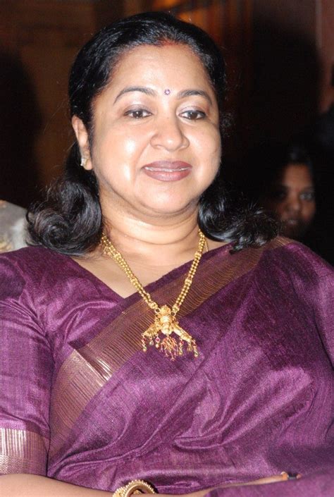 Hot And Spicy Actress Photos Gallery Tamil Actress Radhika Sarathkumar In Saree Photos
