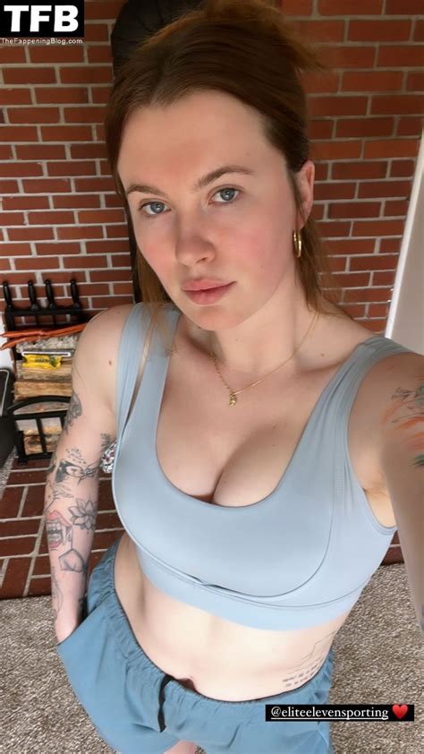 Ireland Baldwin Shows Off Her Sexy Tits 3 Photos Video TheFappening