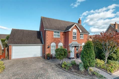 Carters Close The Forelands Bromsgrove B61 4 Bedroom Detached House