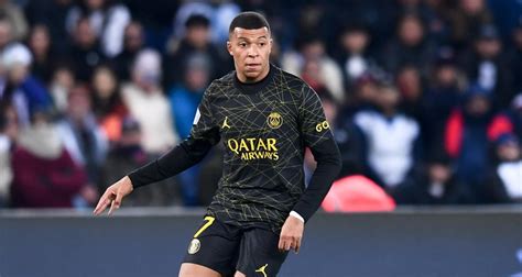 PSG Mercato Chelsea prêt à tout pour Mbappé l été prochain