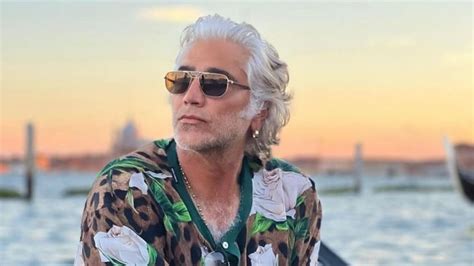 Alejandro Fernández Estrena Look Y En Las Redes Sociales Lo Llaman Señora”