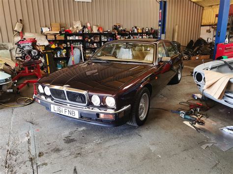 Jaguar Xj12 Fostering Classics