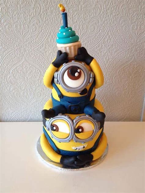 99 Torte Dei Minions Con Decorazioni In Pasta Di Zucchero