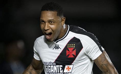 Análise David entre titulares veja última escalação do Vasco e