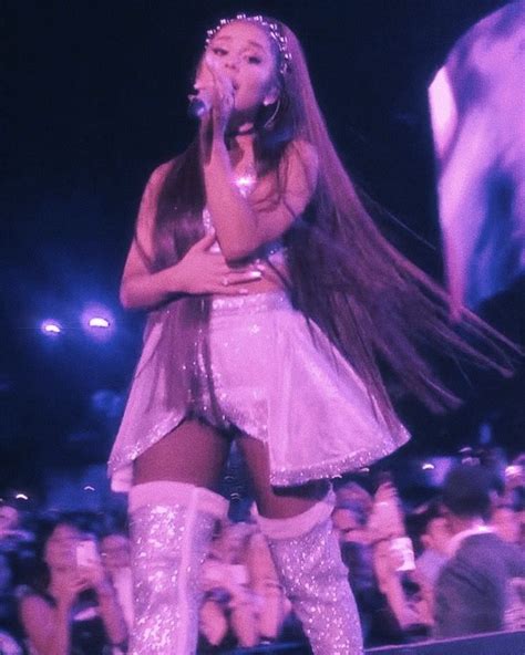 Juliastutzz Ariana Grande Legs Ariana Grande Concert Pink In Concert