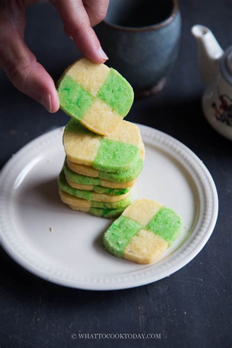 Easy Pandan Checkerboard Cookies Biskut Dam