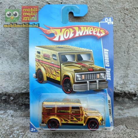 Jual Hot Wheels Armored Truck Hw City Works Kab Sidoarjo Mobilmobilmini Tokopedia