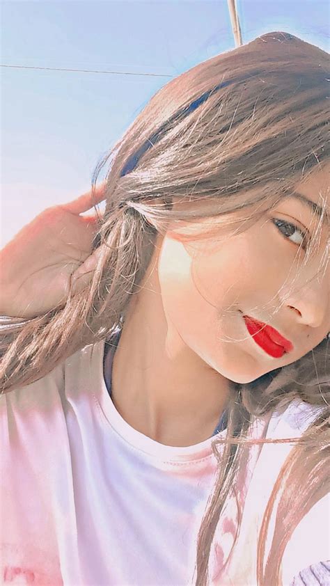 Photo Posted By 𝒮𝓊𝒽𝒶𝓃𝒾 🤍🖤 Suhanijust