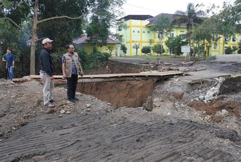 Pemko Padang Panjang Berharap Pemprov Segera Bangun Jembatan Di Sman