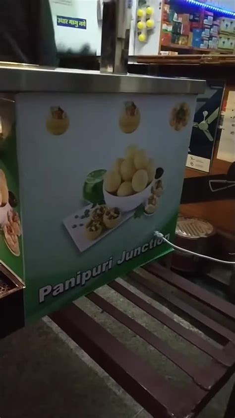 Automatic Stainless Steel Nozzle Table Top Pani Puri Vending Machine