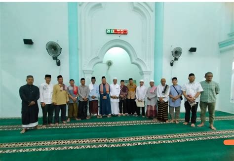 HM Rum Tunjukan Kesungguhan Dalam Ibadah Sholat Berjamaah Lawatanews