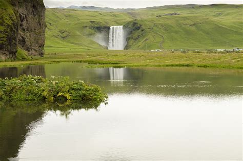 Iceland,waterfall,landscape,skogafoss,free pictures - free image from needpix.com