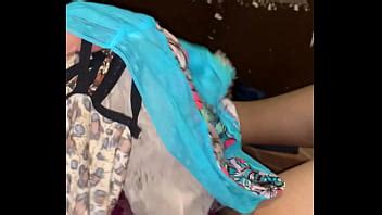 Je Joue Avec Des Culottes Sales Pendant Que J En Porte Une Paire XVIDEOS