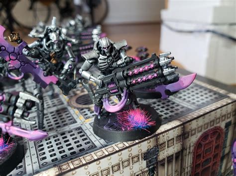 Nearly painted all my W40k Necron army. Learned a lot : r/minipainting