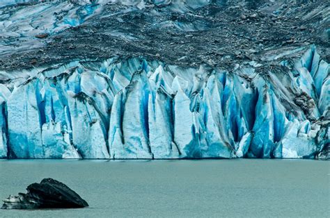 10 Colossal Glaciers in Alaska Where the Ice Age Never Ended