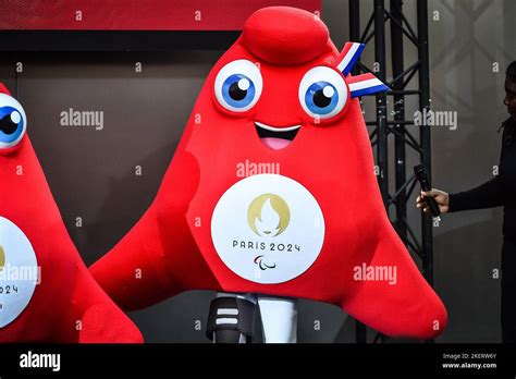 Illustration Mascotte La Phryge Paralympique Lors De La Pr Sentation