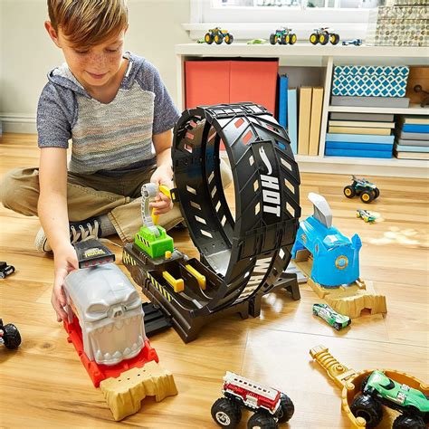 Amazon Hot WheelsホットウィールMONSTER TRUCKSモンスタートラックビッグループチャレンジモンスタートラック 台