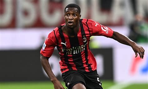 Milan AC Fodé Ballo Touré a fait son retour à l entrainement avec le