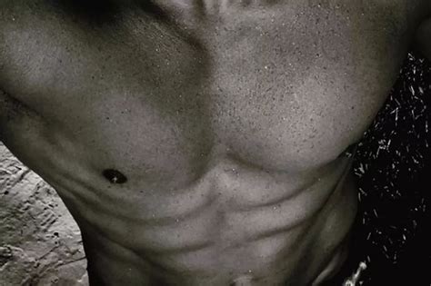 Peter Andre Stops Taking Naked Selfies Amid Fears