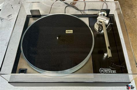 Linn Sondek LP12 Transcription Valhalla Turntable Ittock LV2 Arm Dust