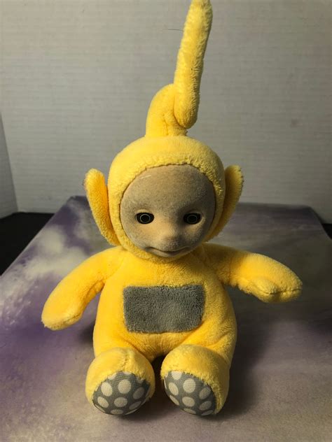 Wholesale Price 1998 Vintage Teletubbie Talking Laa Laa 17 Plush Lala