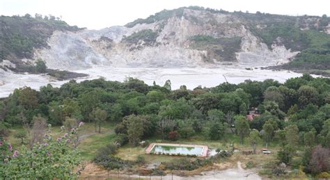 Campi Flegrei Ancora Una Scossa Con Epicentro Alla Solfatara Il