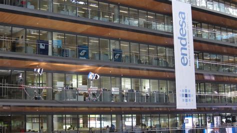 Noticias Empresas El Mercado Golpea A Endesa Que Gana Un Menos A