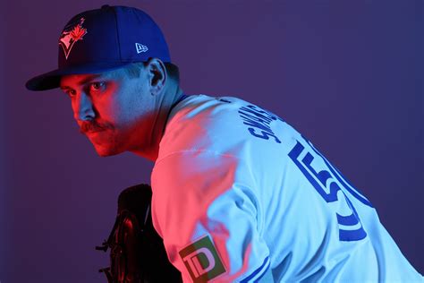 Blue Jays’ Erik Swanson diagnosed with median nerve entrapment, MRI