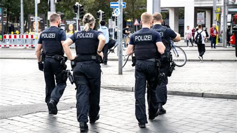 Diversit T Bei Der Polizei Wie In Bremen Damit Umgegangen Wird