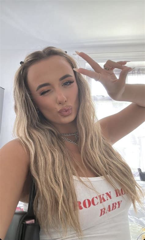 Celeb Millie Court Best Known Love Island Nude Photo 2