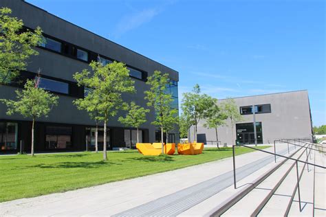 Deggendorf Institute of Technology - BayWISS-Kolleg Digitalisierung